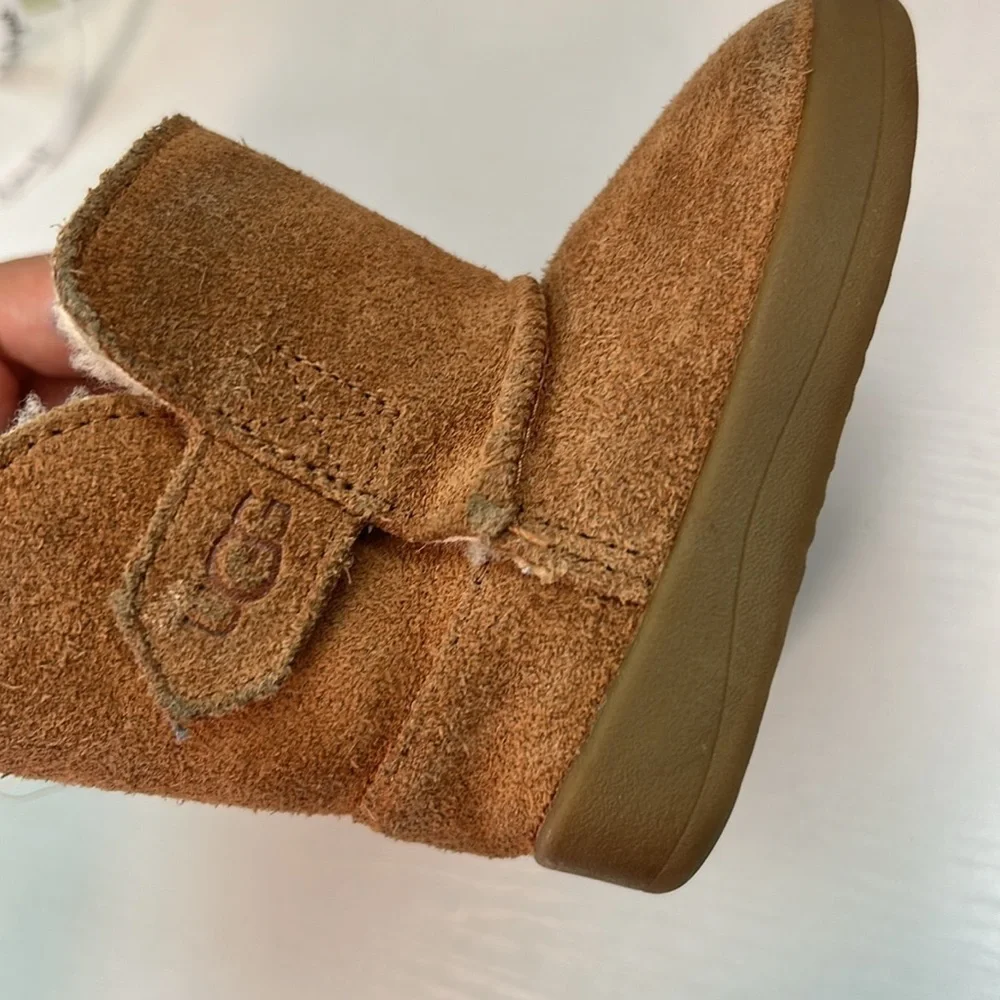 Keelan Toddler Ugg Boots Chestnut Size 2/3